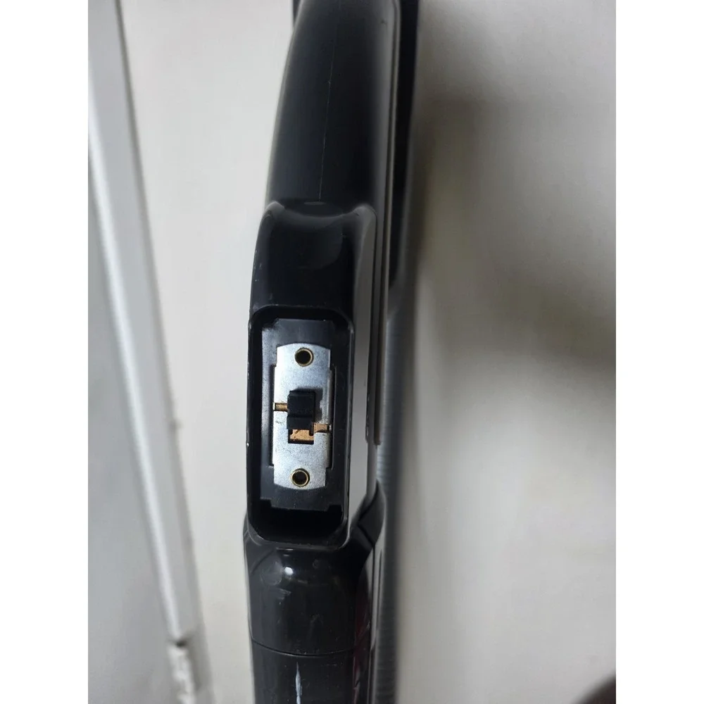Electrolux Oxygen Cannister Vacuum With long Hose And Wide Brush!